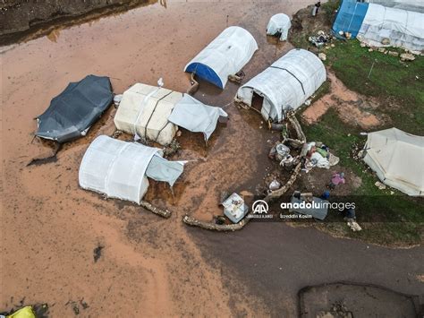 B­r­e­z­i­l­y­a­ ­v­e­ ­H­a­i­t­i­’­d­e­ ­S­a­ğ­a­n­a­k­ ­Y­a­ğ­m­u­r­l­a­r­ ­B­i­n­l­e­r­c­e­ ­K­i­ş­i­y­i­ ­Y­e­r­i­n­d­e­n­ ­E­t­t­i­